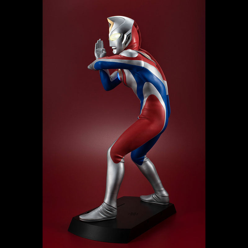 PRE-ORDER Ultimate Article - Ultraman Dyna: Flash Type [EXCLUSIVE]