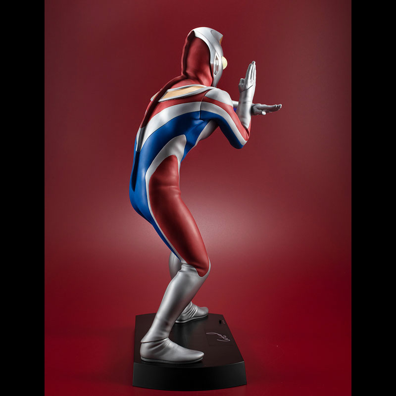 PRE-ORDER Ultimate Article - Ultraman Dyna: Flash Type [EXCLUSIVE]