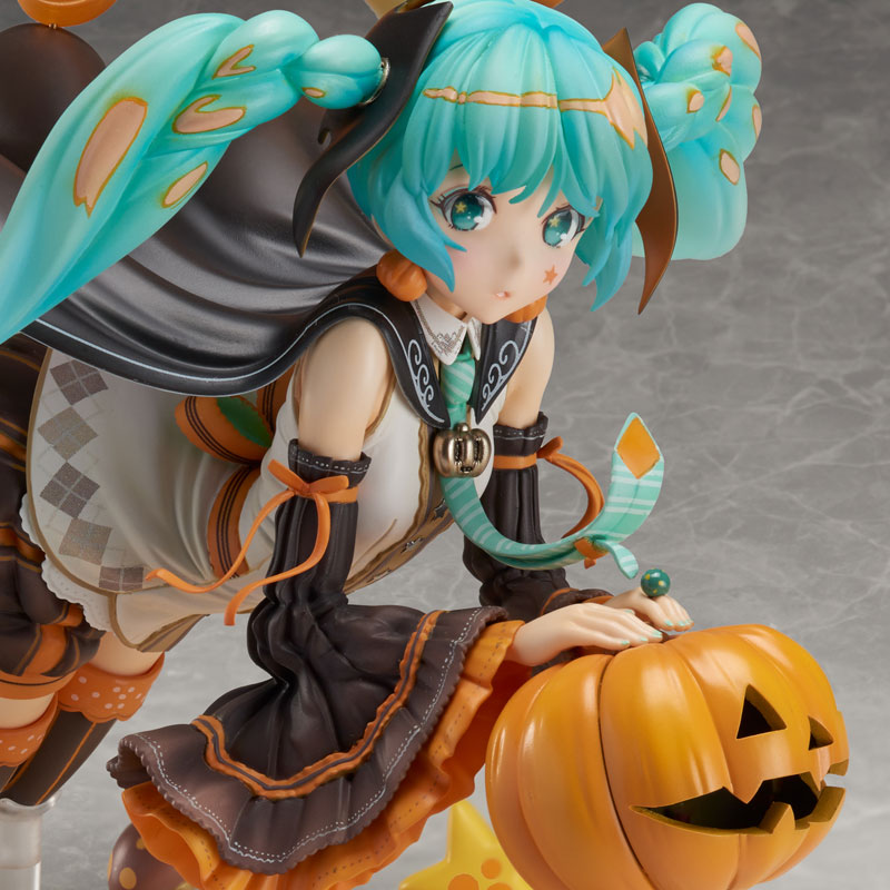 PRE-ORDER Hatsune Miku "TRICK or MIKU" illustration by Hidari [2nd Release]