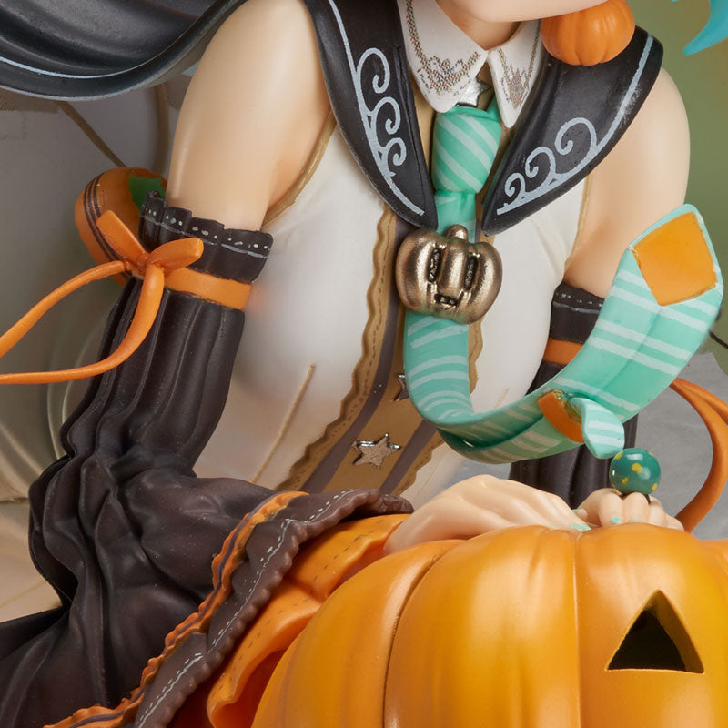 PRE-ORDER Hatsune Miku "TRICK or MIKU" illustration by Hidari [2nd Release]