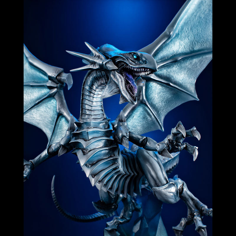 PRE-ORDER ART WORKS MONSTERS - Yu-Gi-Oh! Duel Monsters - Blue-Eyes White Dragon -Holographic Edition- [EXCLUSIVE]
