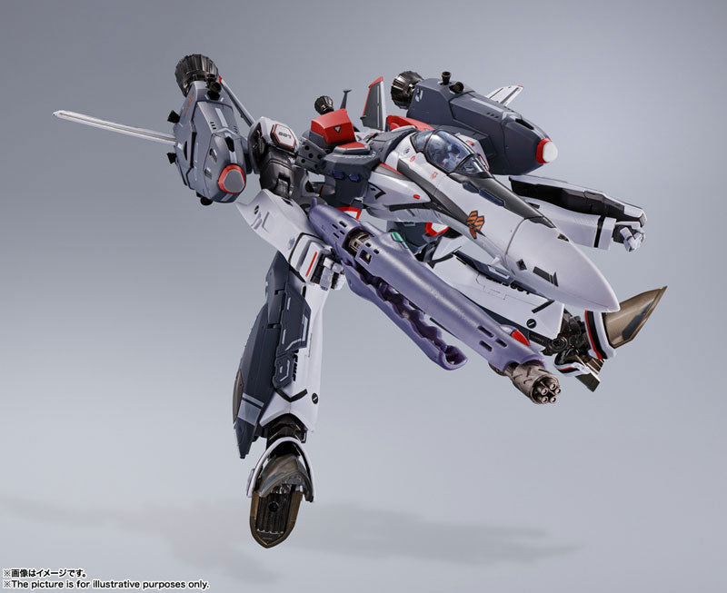 PRE-ORDER DX Chogokin - Macross Frontier - VF-25F Super Messiah Valkyrie (Alto Saotome Custom) Revival Ver.