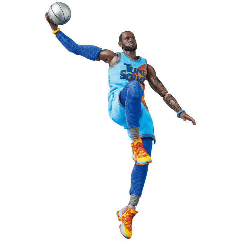 PRE-ORDER MAFEX No.197 - SPACE JAM: A NEW LEGACY - Lebron James