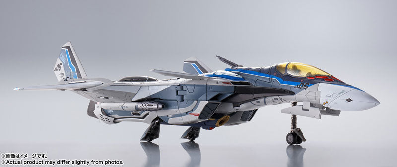 PRE-ORDER DX Chogokin - Macross Delta Movie: Absolute Live!!!!!! - VF-31AX Kyros Plus (Hayate Immelmann Aircraft)