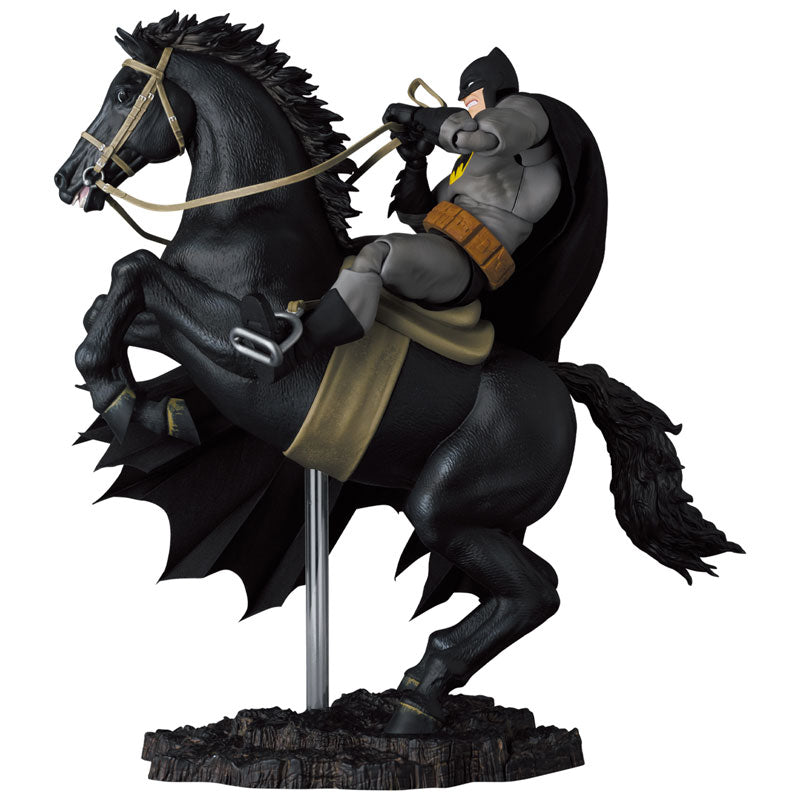 PRE-ORDER MAFEX No.205 - The Dark Knight Returns - Batman & Horse