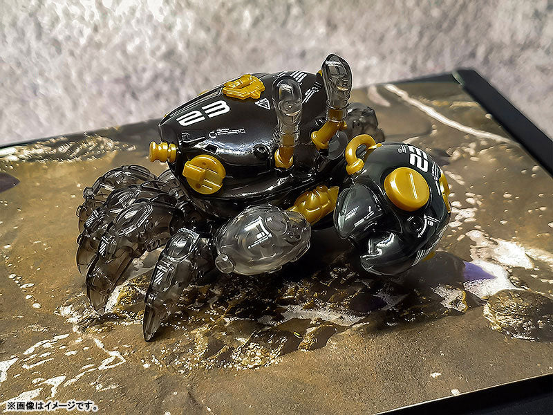 PRE-ORDER AQUACULTURE TANK 007: Fiddler Crab (Gold Black)