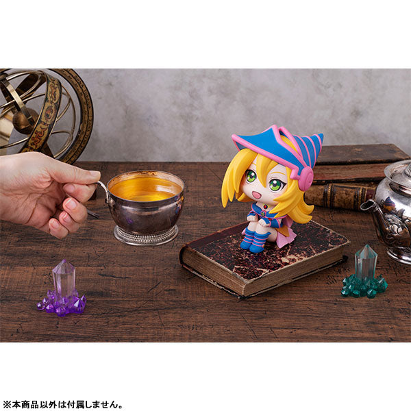 PRE-ORDER Look Up - Yu-Gi-Oh! - Dark Magician Girl