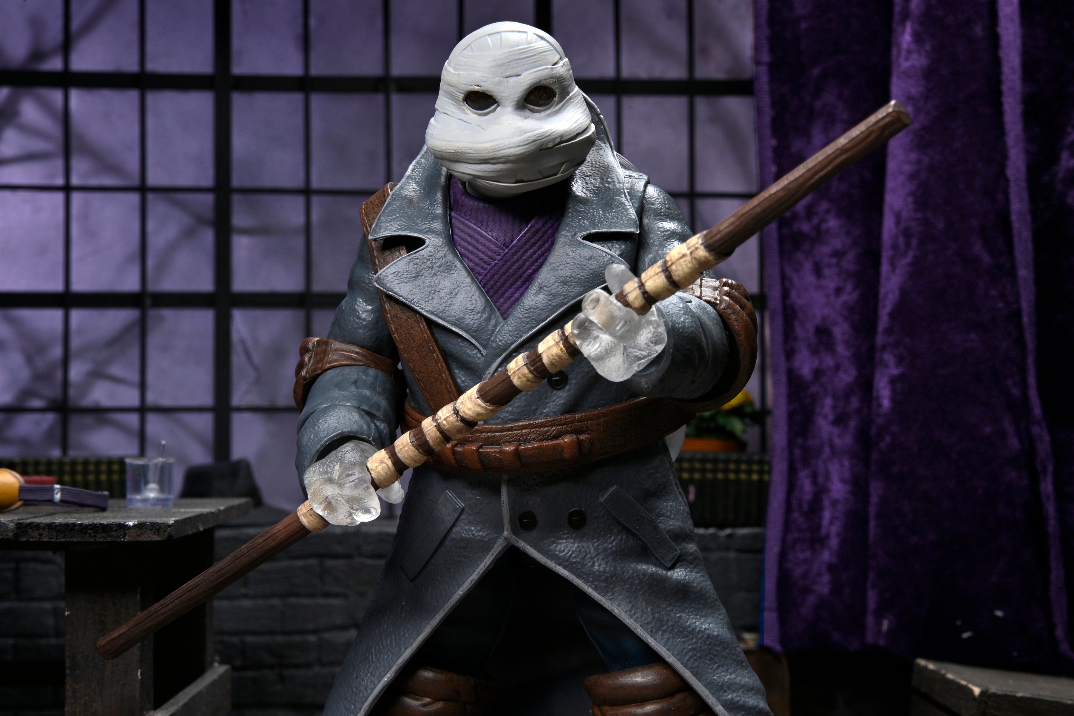 PRE-ORDER 7-inch Action Figure - Universal Monsters x Teenage Mutant Ninja Turtles - Ultimate Donatello as The Invisible Man