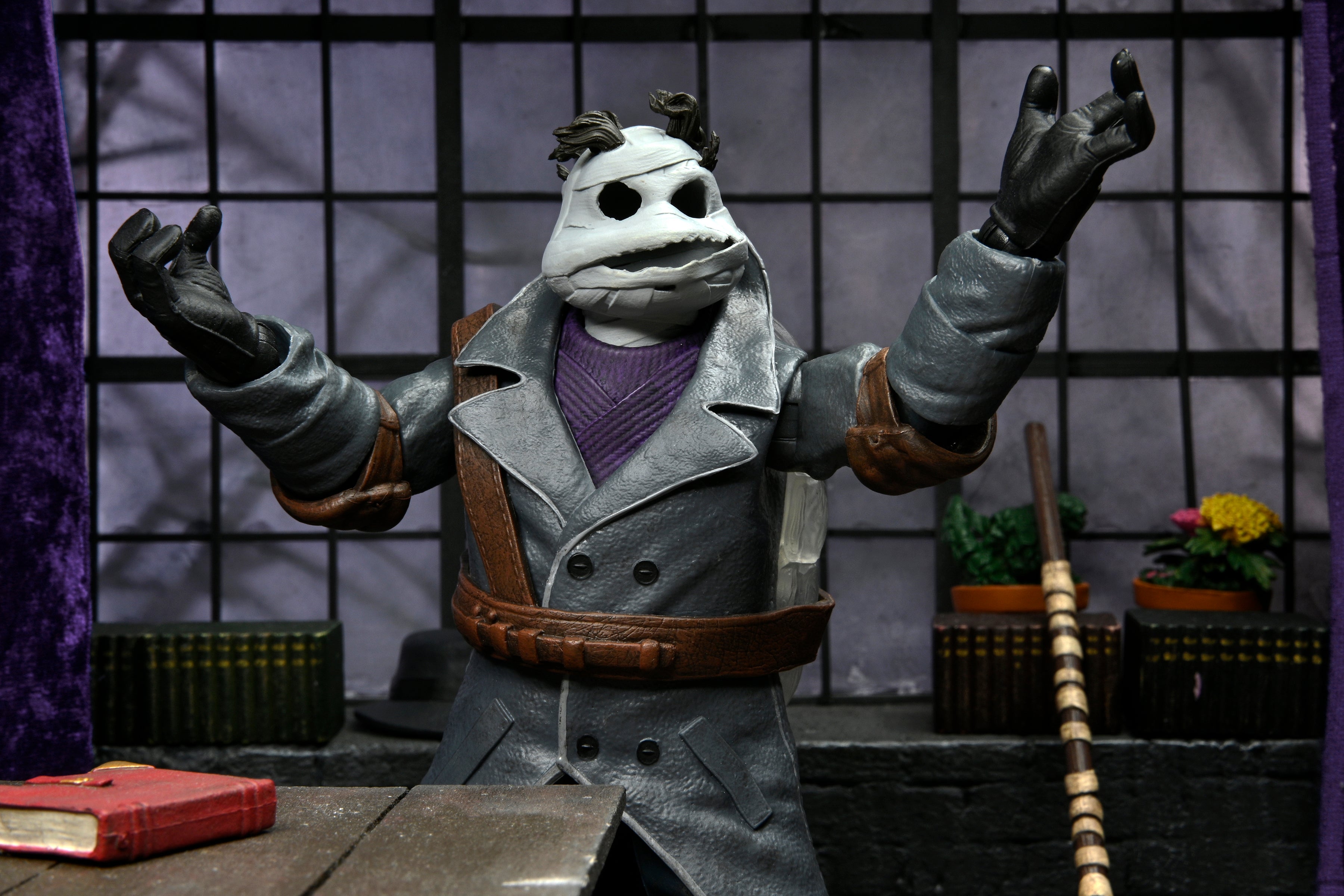 PRE-ORDER 7-inch Action Figure - Universal Monsters x Teenage Mutant Ninja Turtles - Ultimate Donatello as The Invisible Man