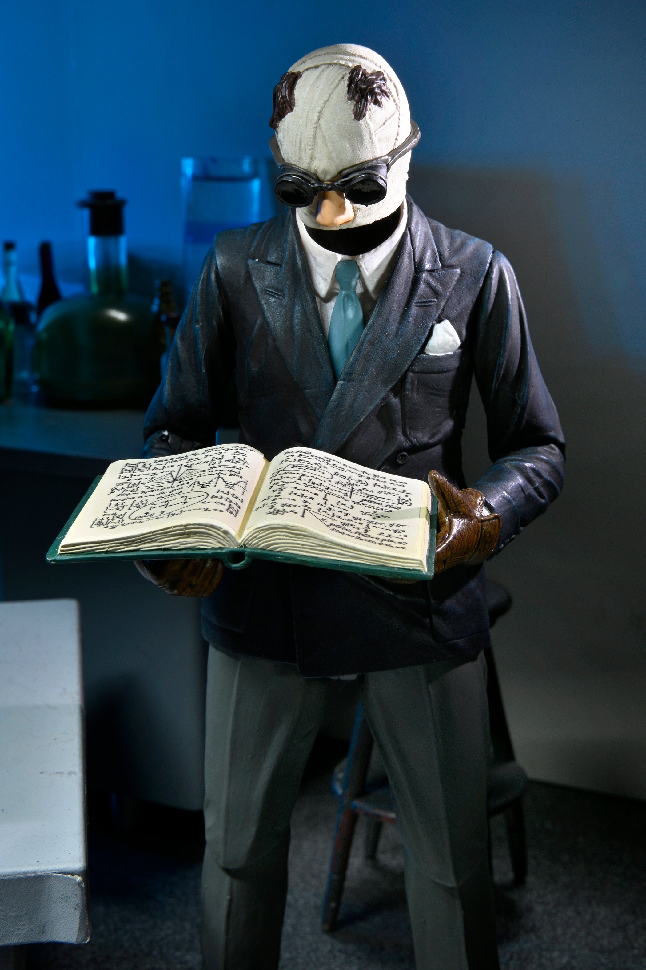 PRE-ORDER Ultimate Monsters - Utimate Invisible Man