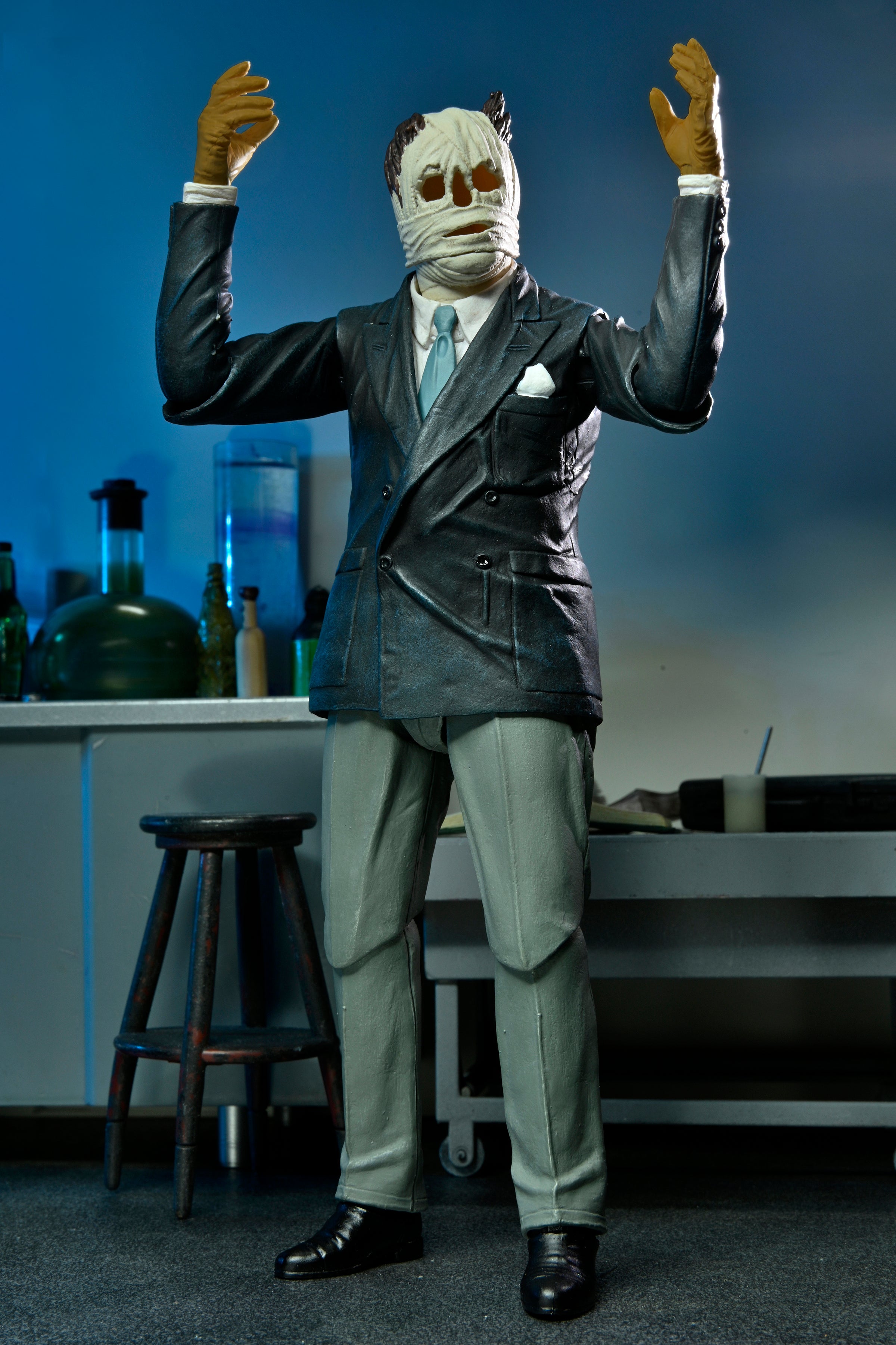 PRE-ORDER Ultimate Monsters - Utimate Invisible Man
