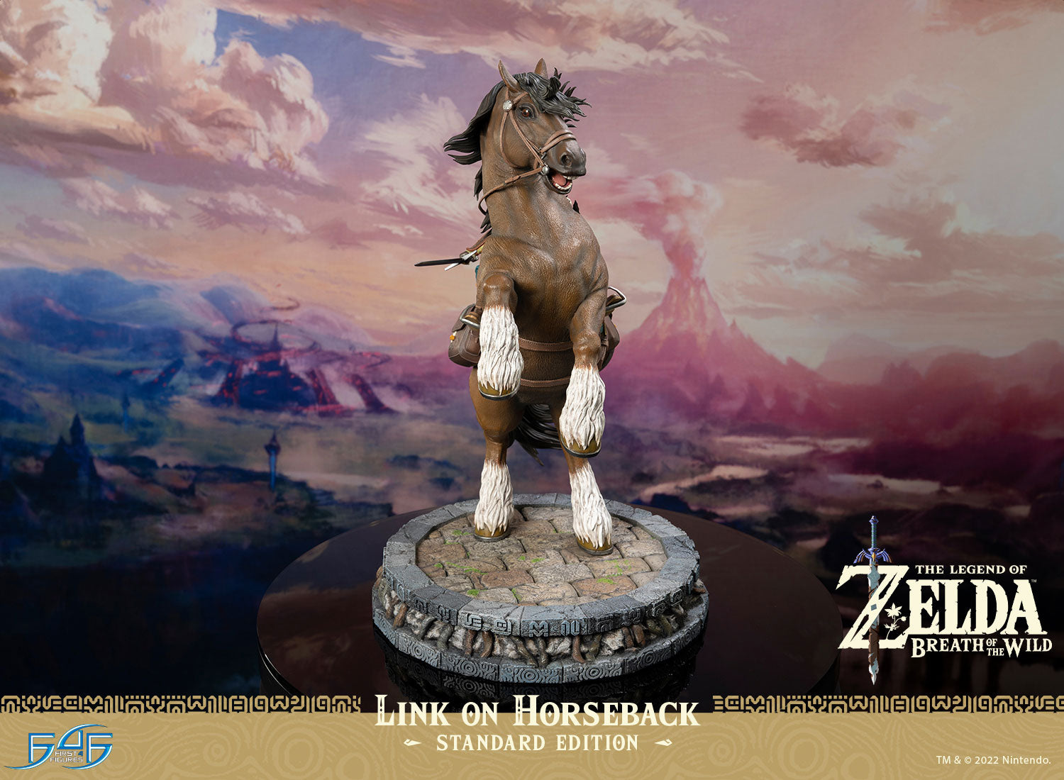 PRE-ORDER The Legend of Zelda: Breath of the Wild - Link on Horseback: Standard Edition
