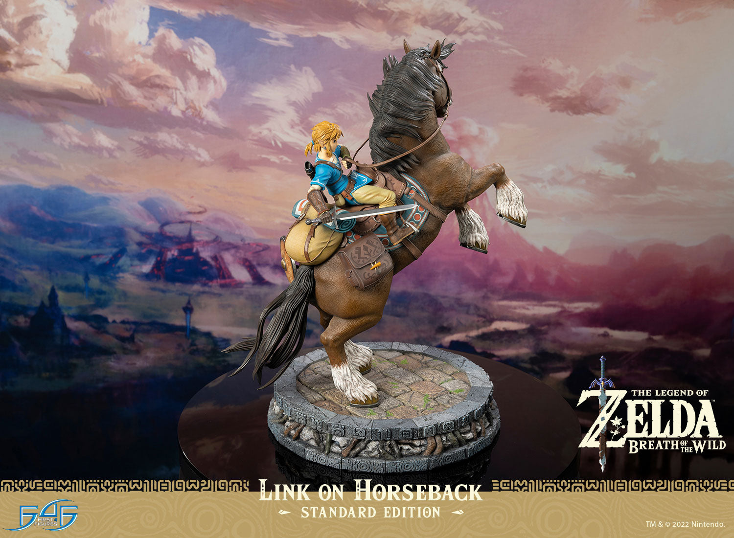 PRE-ORDER The Legend of Zelda: Breath of the Wild - Link on Horseback: Standard Edition