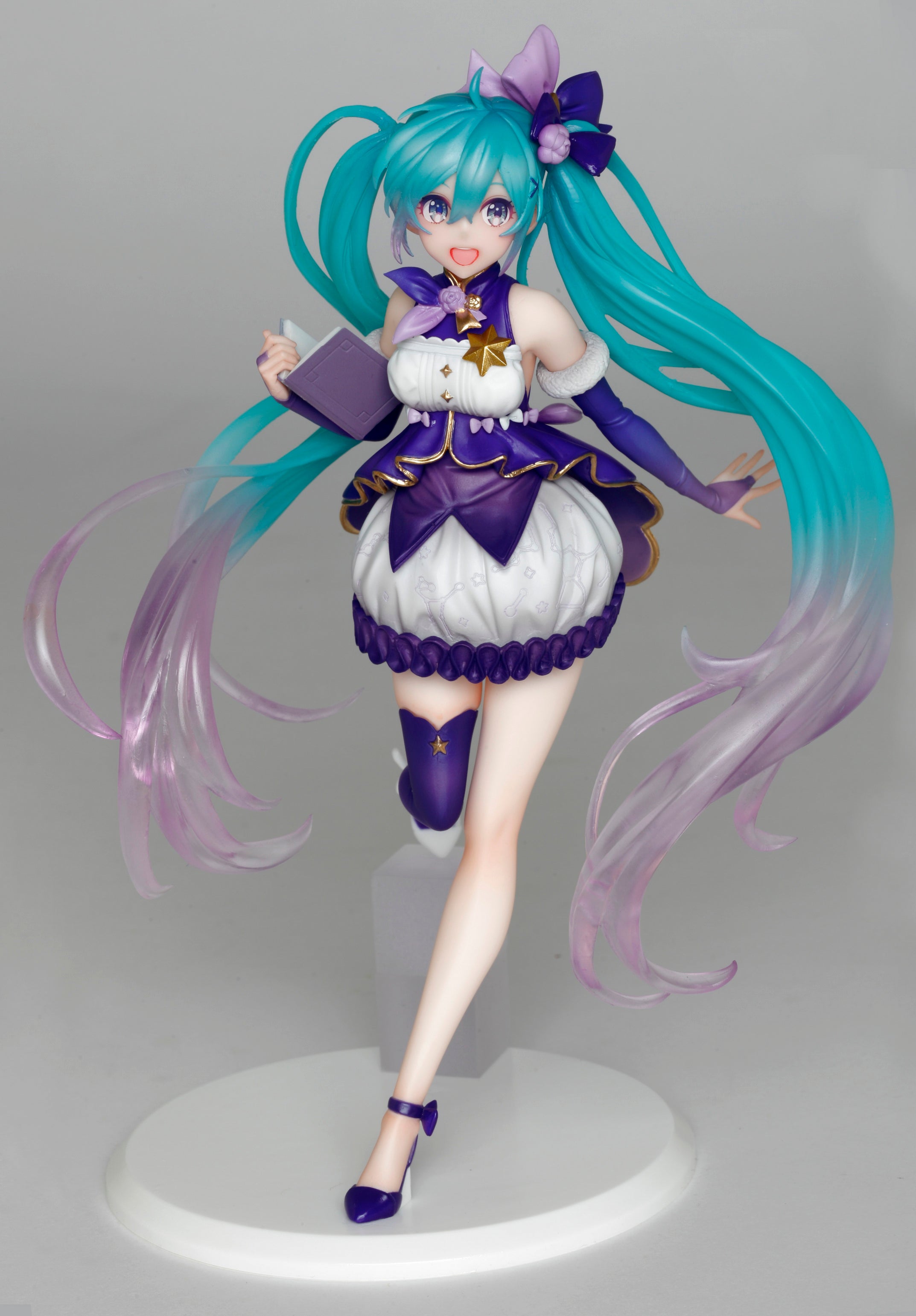 PRE-ORDER Vocaloid Figure - Hatsune Miku: 3rd Season: Winter Ver.[2023-01 Release]