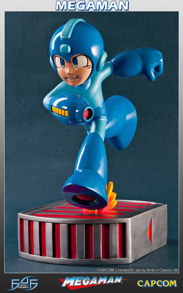 PRE-ORDER Mega Man - Running Mega Man