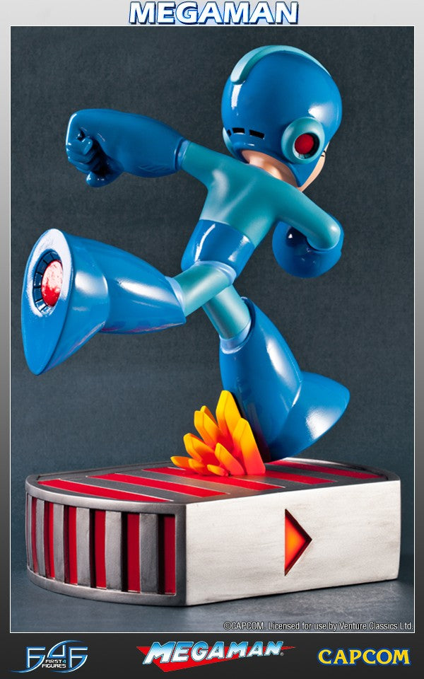 PRE-ORDER Mega Man - Running Mega Man