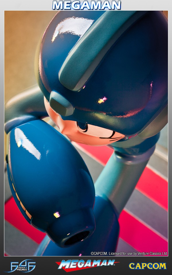 PRE-ORDER Mega Man - Running Mega Man