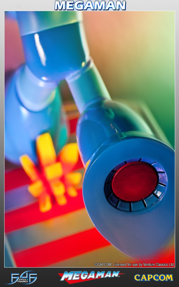 PRE-ORDER Mega Man - Running Mega Man