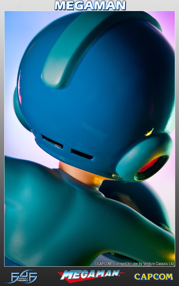 PRE-ORDER Mega Man - Running Mega Man