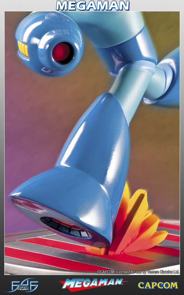 PRE-ORDER Mega Man - Running Mega Man