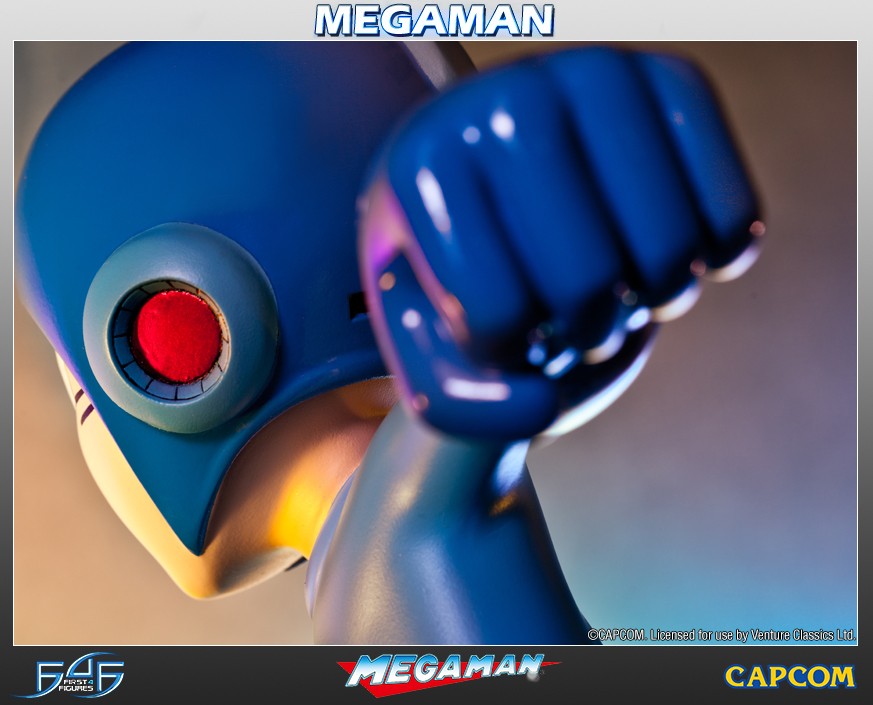 PRE-ORDER Mega Man - Running Mega Man