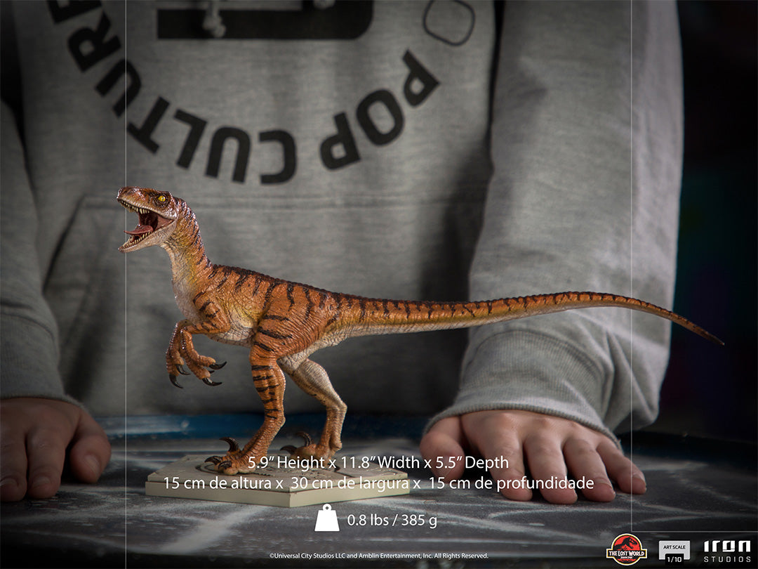 PRE-ORDER Jurassic World Fallen Kingdom - Velociraptor Art Scale 1/10