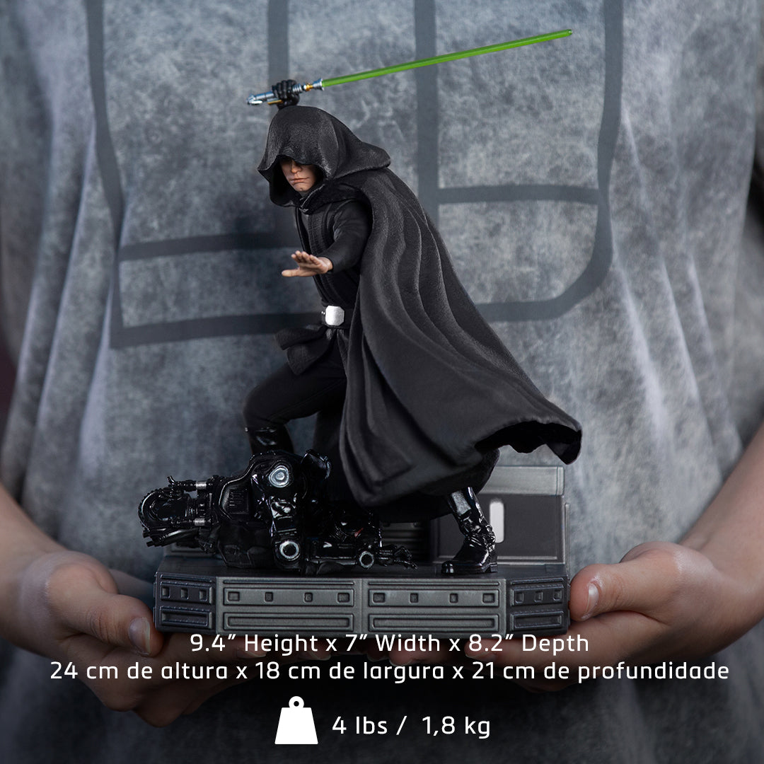 PRE-ORDER The Mandalorian - Luke Skywalker Combat Version BDS Art Scale 1/10
