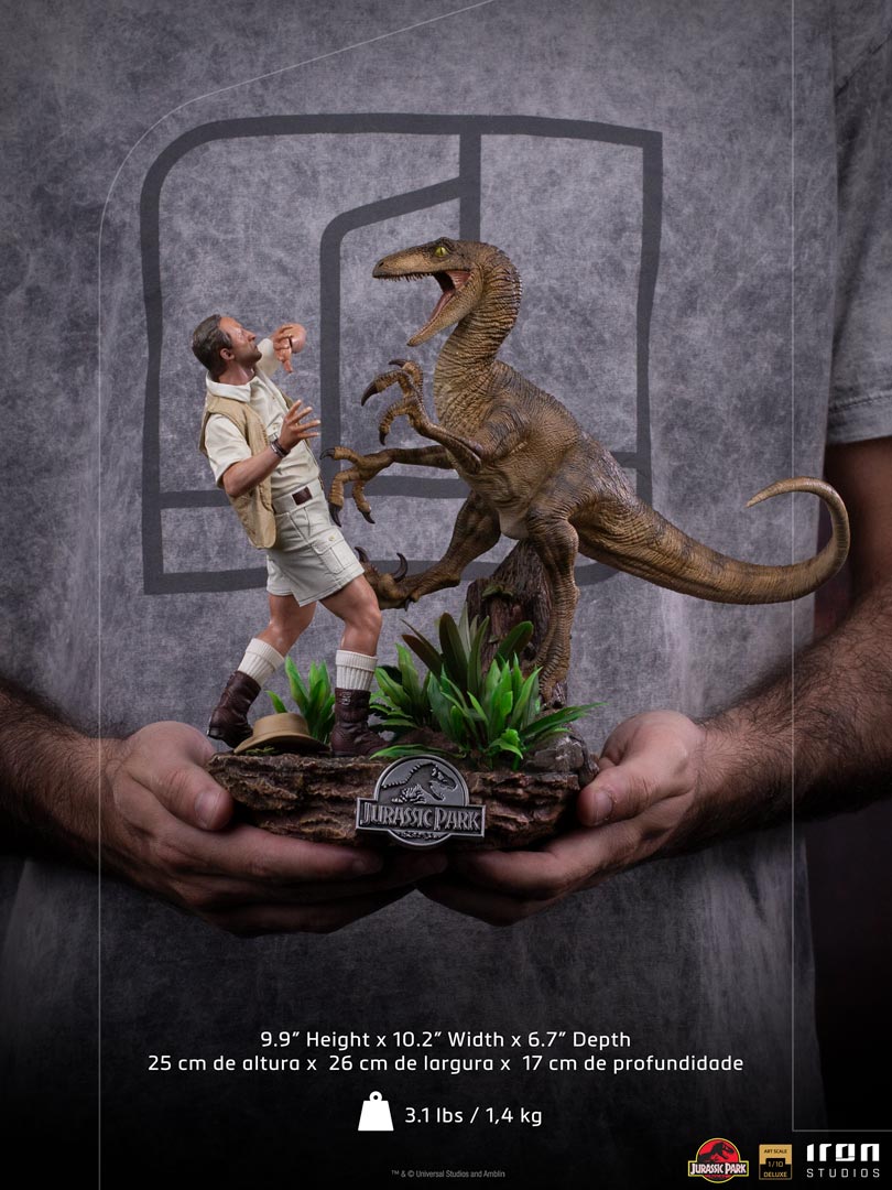 PRE-ORDER Jurassic Park - Clever Girl Deluxe Art Scale 1/10