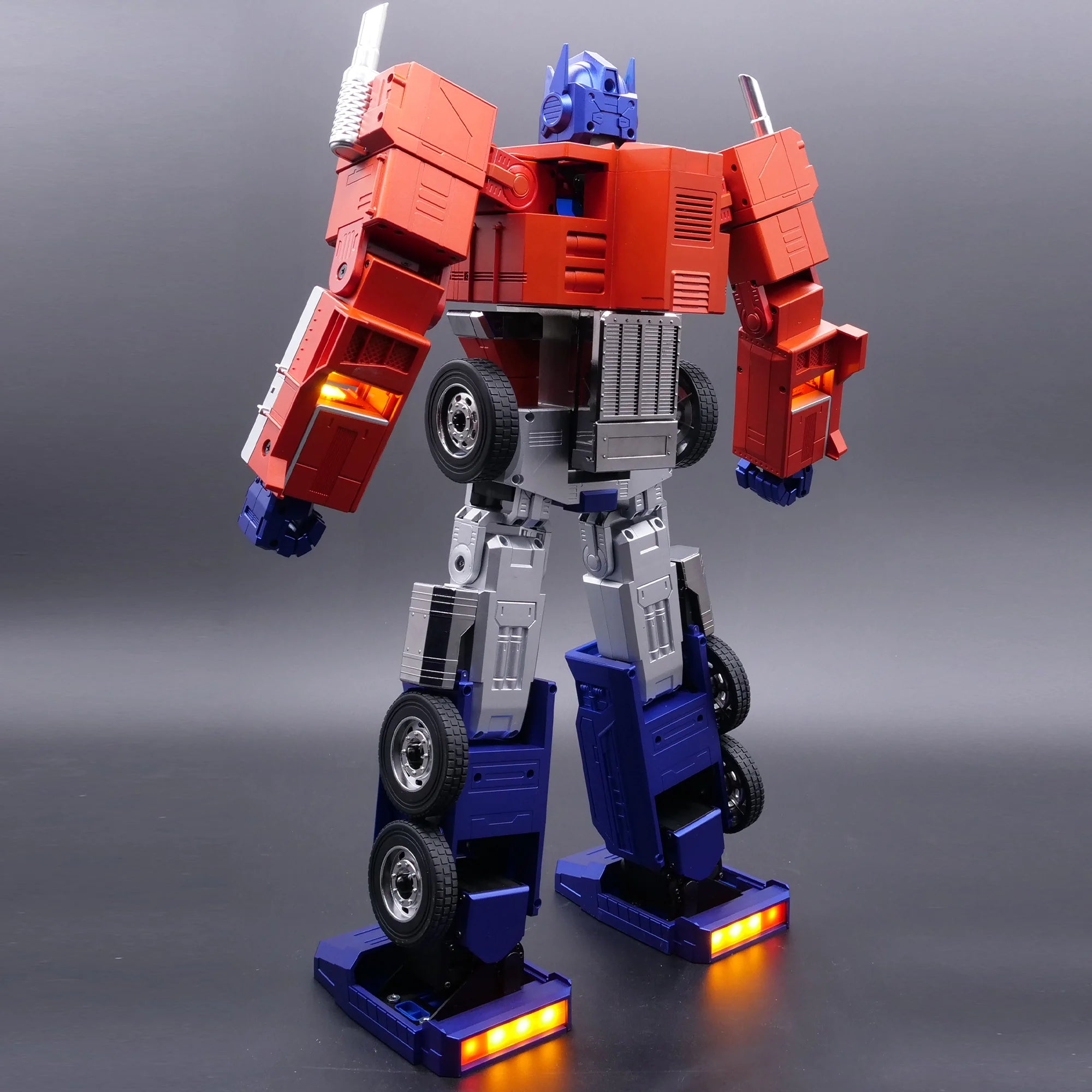 IN-STOCK Robosen - Tranformers - Optimus Prime Auto-Converting Programmable Robot