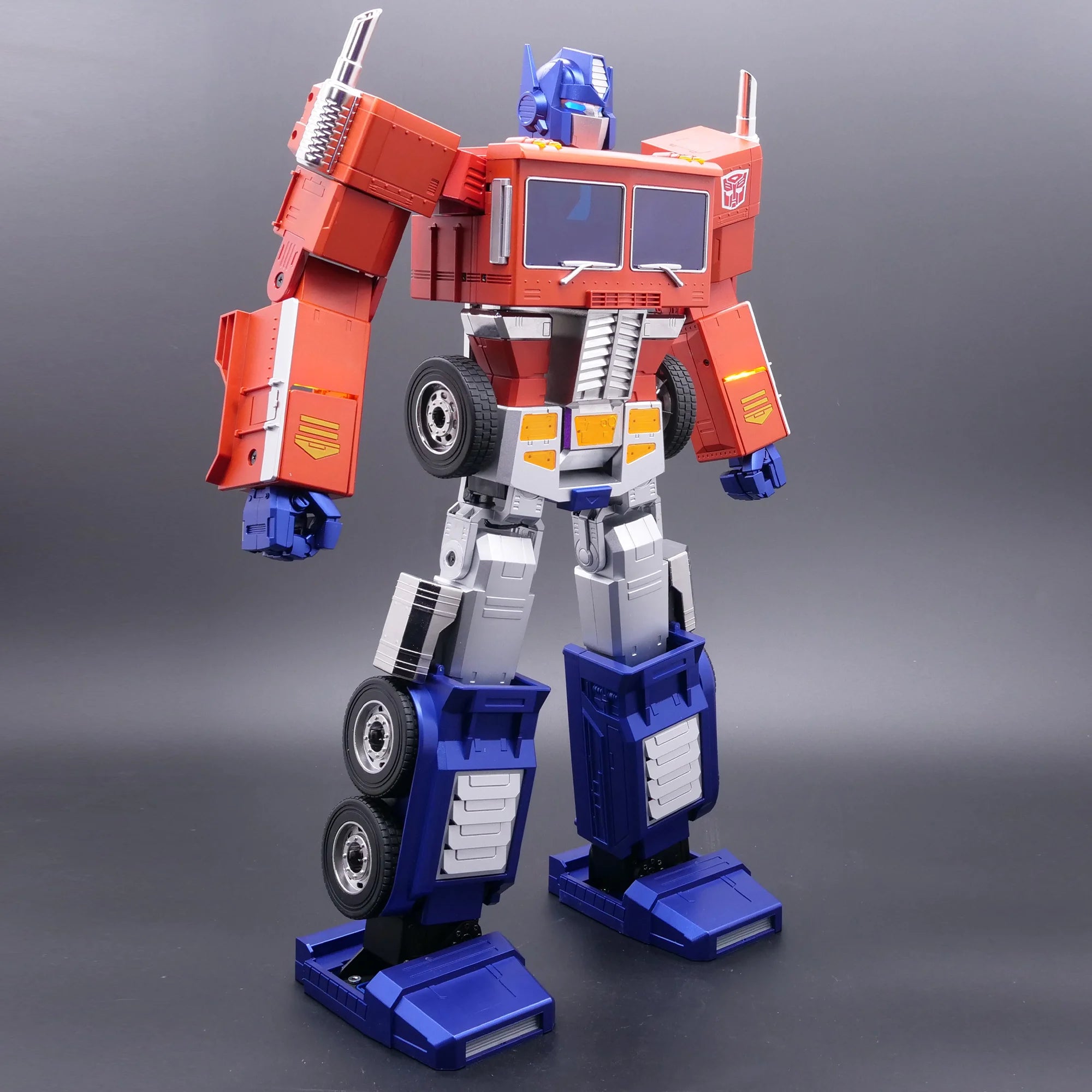 IN-STOCK Robosen - Tranformers - Optimus Prime Auto-Converting Programmable Robot