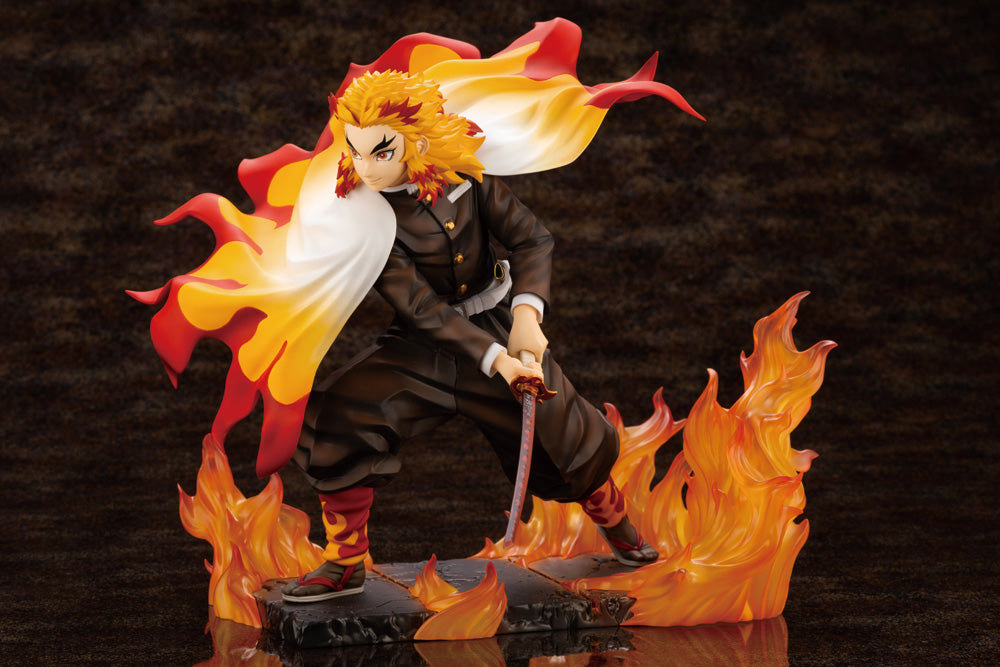 IN-STOCK Kotobukiya - ARTFX J - Demon Slayer: Kimetsu no Yaiba - Kyojuro Rengoku 1/8