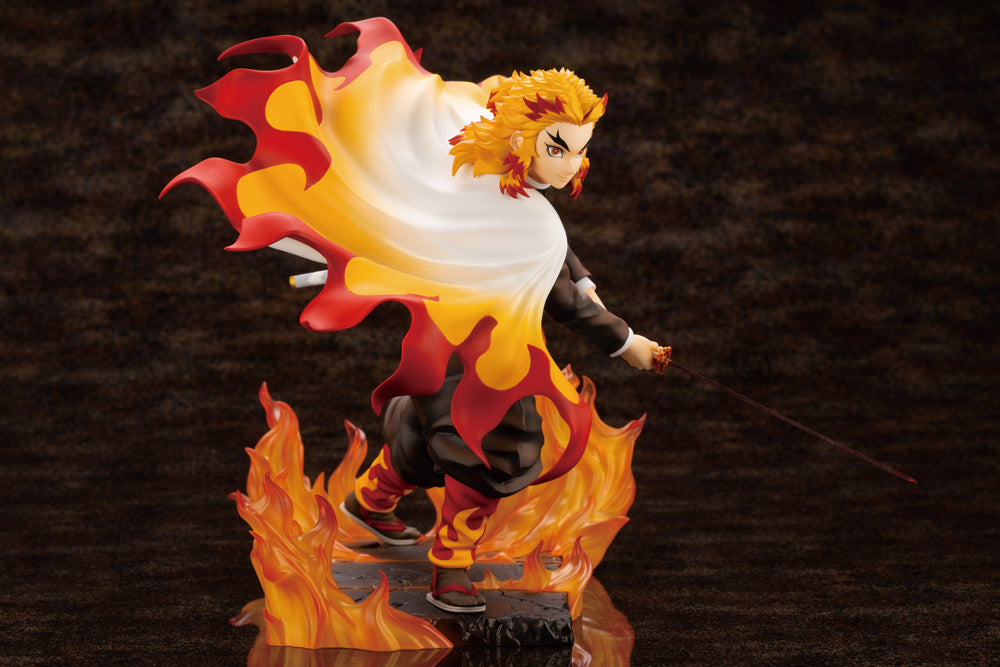 IN-STOCK Kotobukiya - ARTFX J - Demon Slayer: Kimetsu no Yaiba - Kyojuro Rengoku 1/8