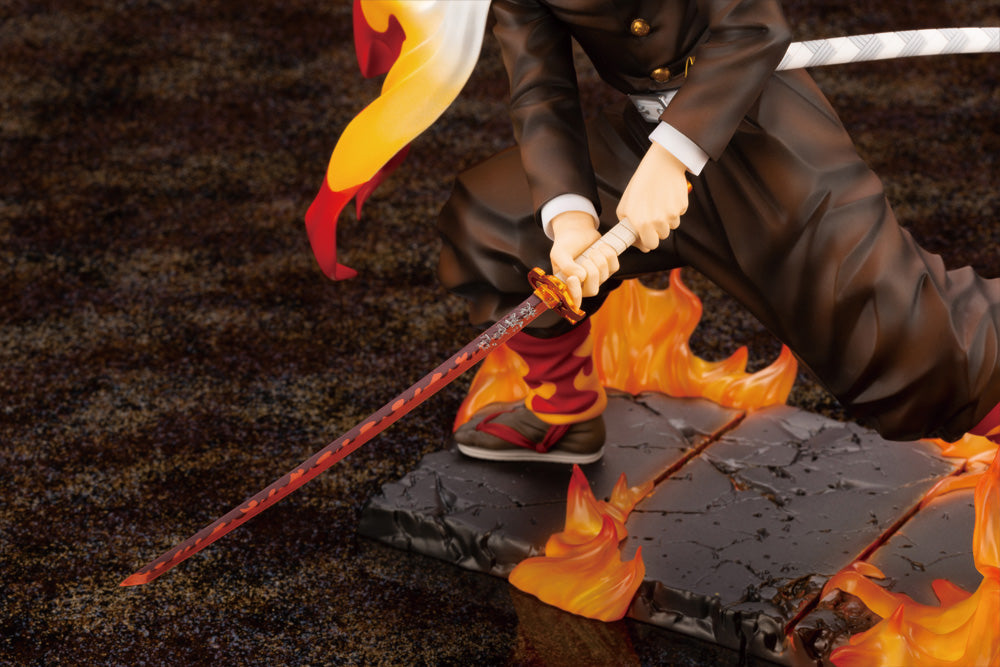 IN-STOCK Kotobukiya - ARTFX J - Demon Slayer: Kimetsu no Yaiba - Kyojuro Rengoku 1/8