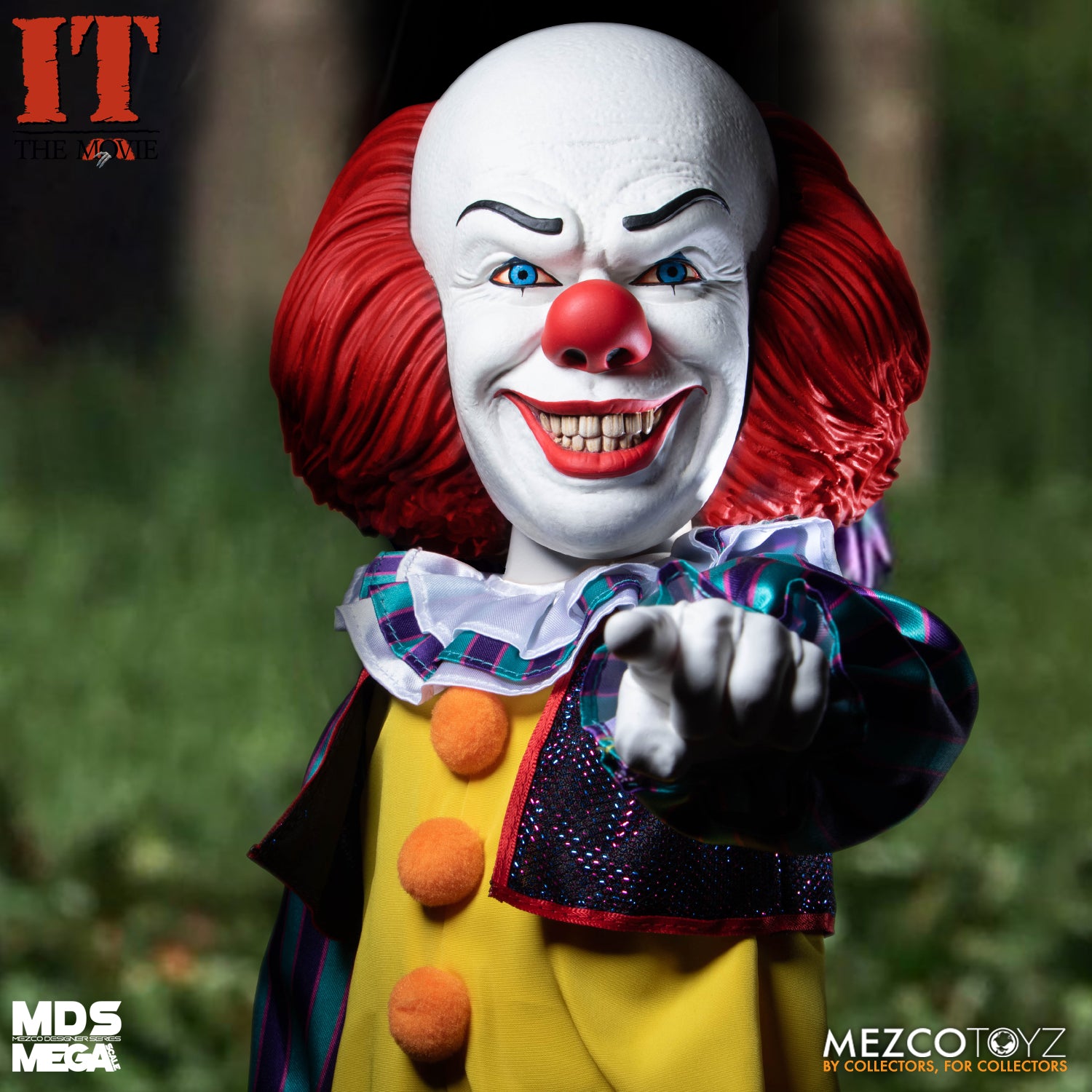 PRE-ORDER Mezco Designer Series - IT (1990) - Deluxe Pennywise