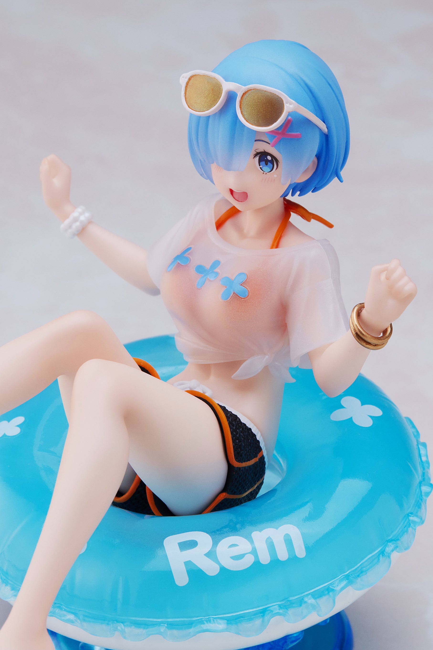 PRE-ORDER Re:ZERO -Starting Life in Another World Aqua Float Girls Figure - Rem