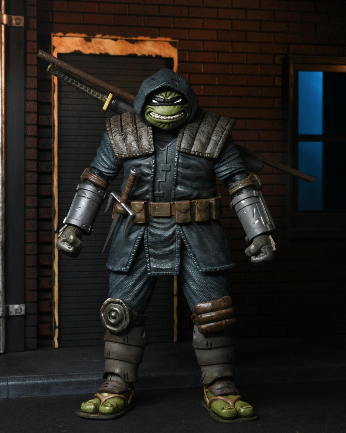 PRE-ORDER 7-inch Action Figure - Universal Monsters x Teenage Mutant Ninja Turtles - Ultimate Leonardo as The Last Ronin: Armored