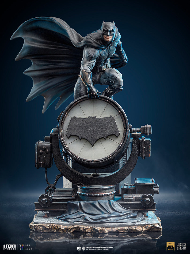 PRE-ORDER Zack Snyder's Justice League - Batman on Batsignal Deluxe Art Scale 1/10