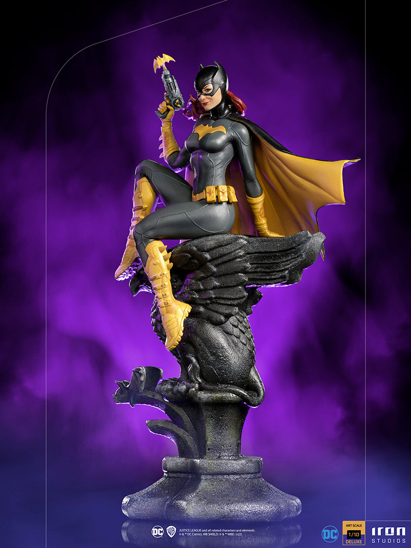 PRE-ORDER DC Comics Series #7 Deluxe - Batgirl Art Scale 1/10