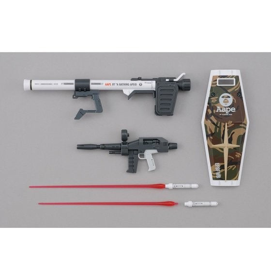 Bandai - Mobile Suit Gundam - MG 1/100 AAPE RX-78-2 Ver 3.0 GRN-CAMO 1/100 [EXCLUSIVE]