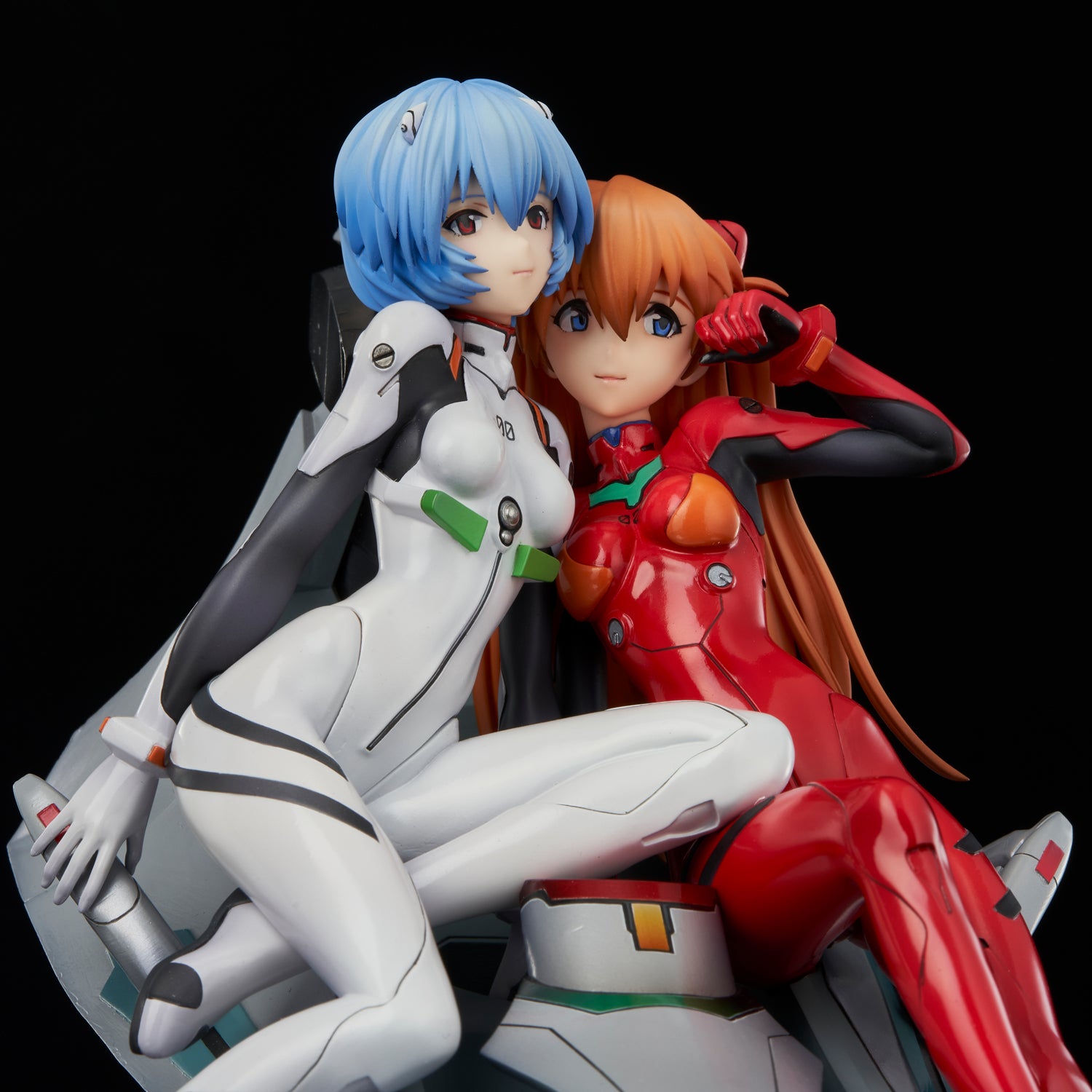 PRE-ORDER Neon Genesis Evangelion - Rei Ayanami & Asuka Langley Shikinami: Twinmore Object