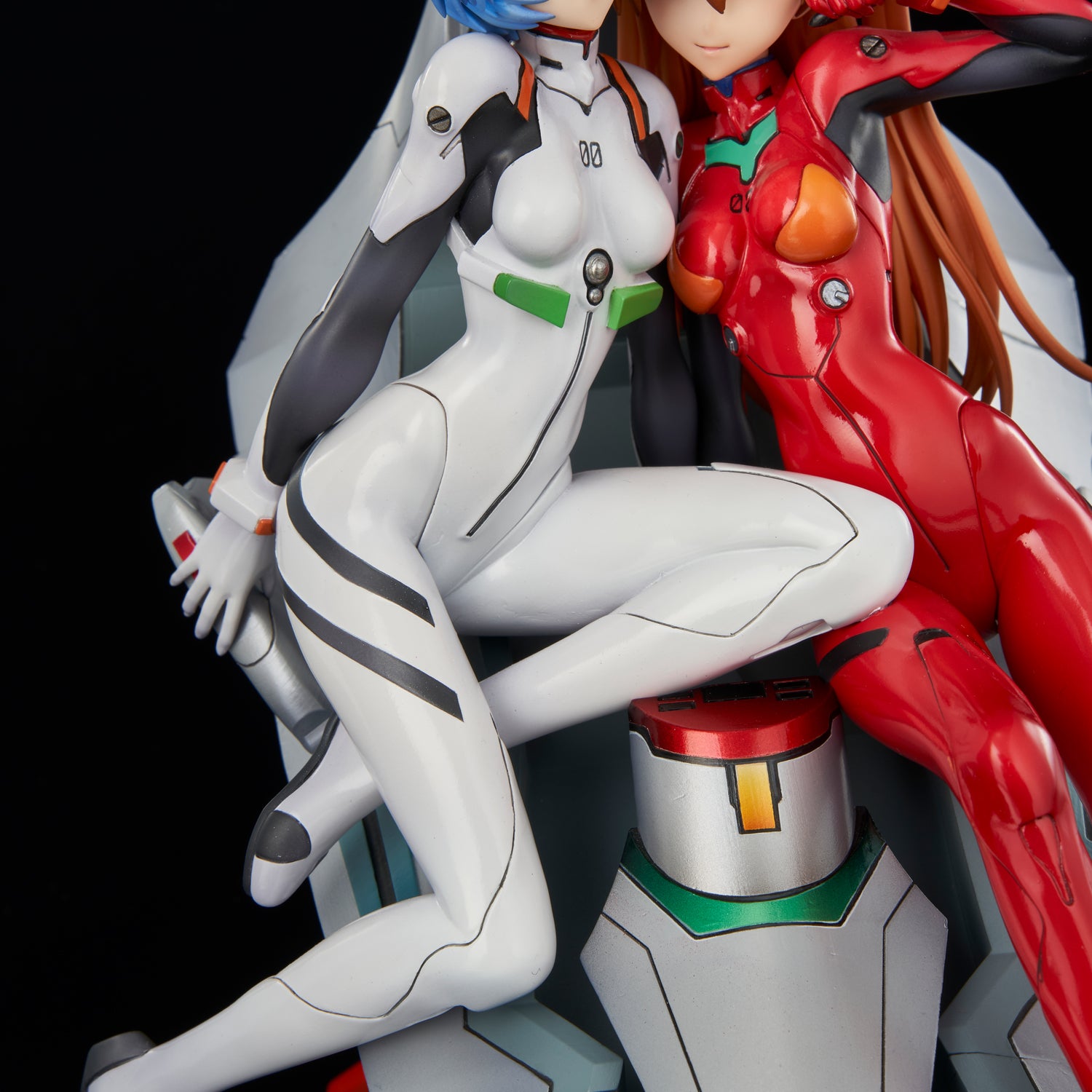 PRE-ORDER Neon Genesis Evangelion - Rei Ayanami & Asuka Langley Shikinami: Twinmore Object