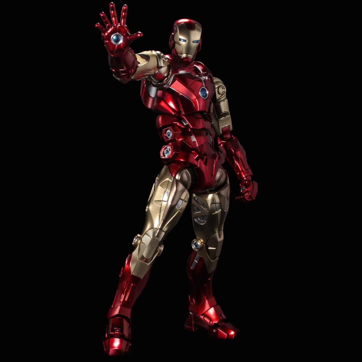PRE-ORDER Fighting Armor - Iron Man [2nd Release]