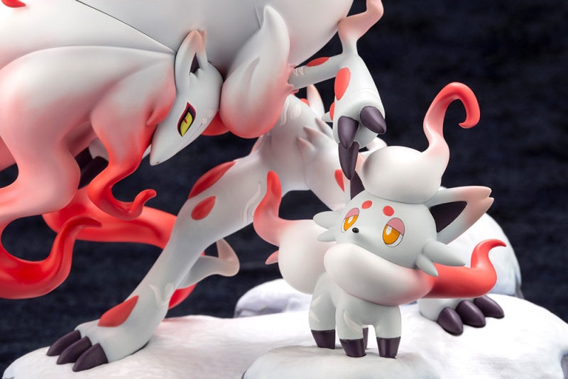 PRE-ORDER Pokémon Legends Arceus - Zoroark & Zorua Jade Form [EXCLUSIVE]