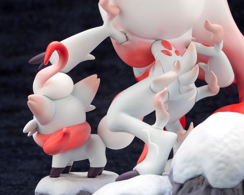 PRE-ORDER Pokémon Legends Arceus - Zoroark & Zorua Jade Form [EXCLUSIVE]