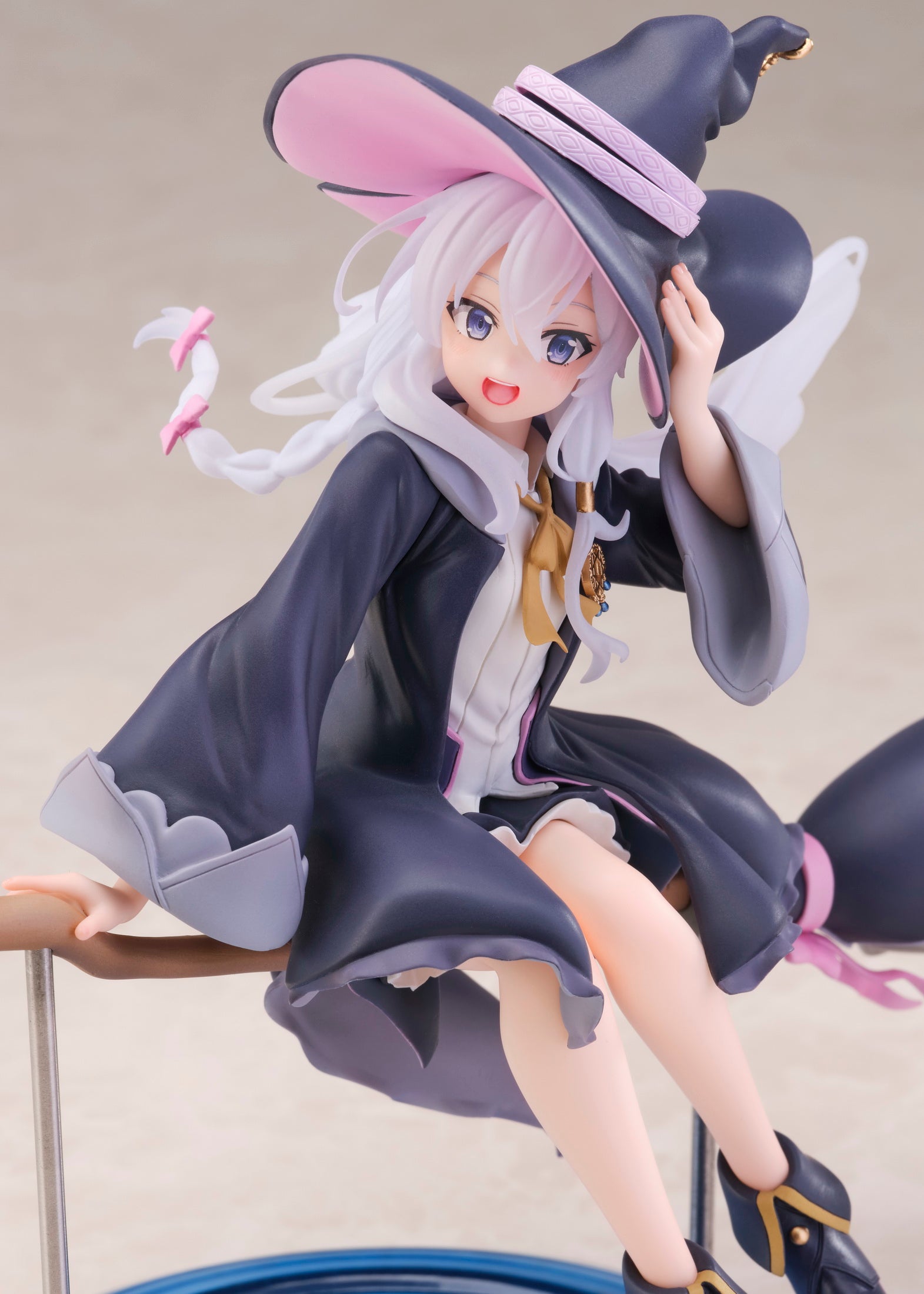 PRE-ORDER Wandering Witch: The Journey of Elaina AMP+ Figure - Elaina: Witch Dress Ver.