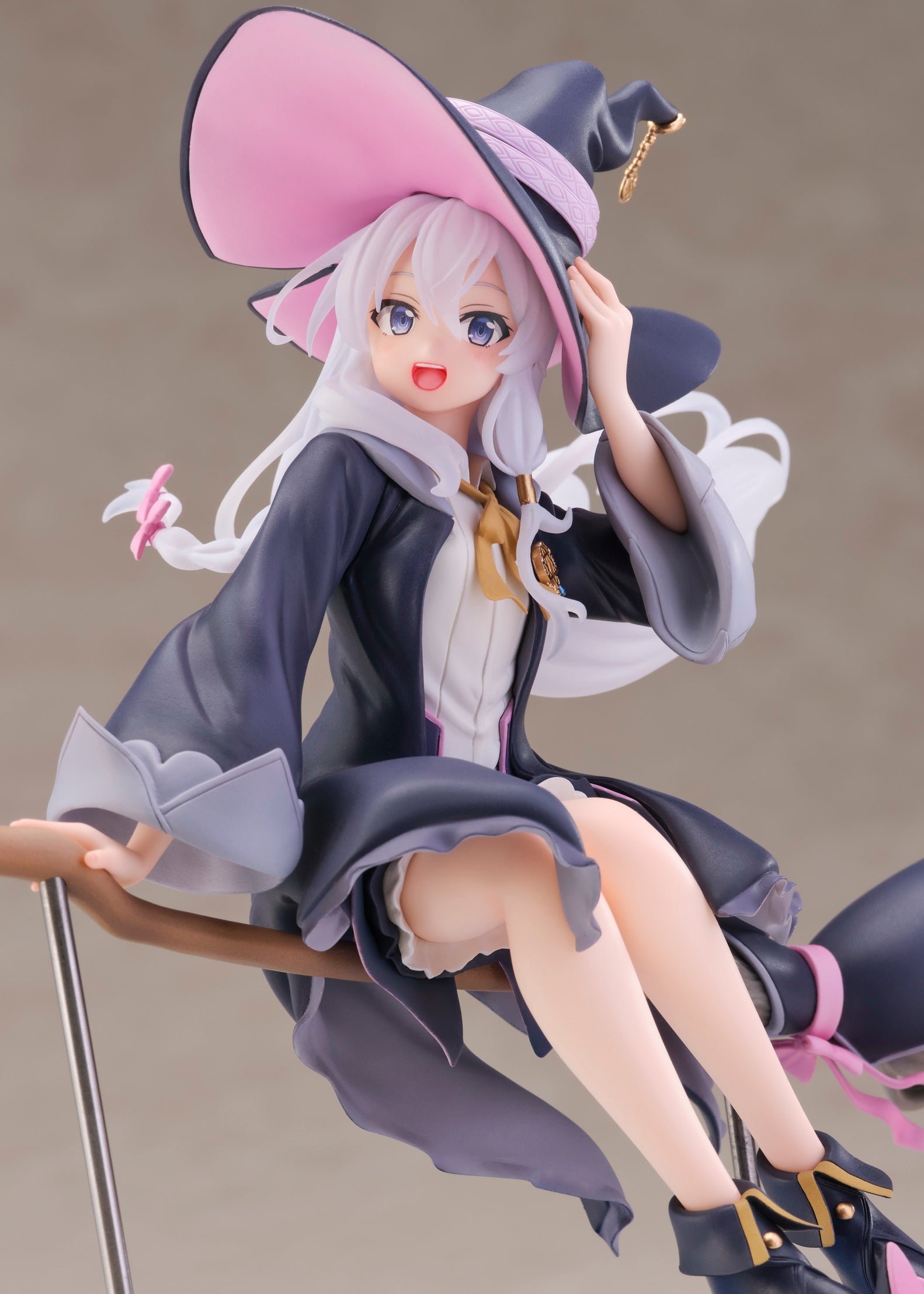 PRE-ORDER Wandering Witch: The Journey of Elaina AMP+ Figure - Elaina: Witch Dress Ver.