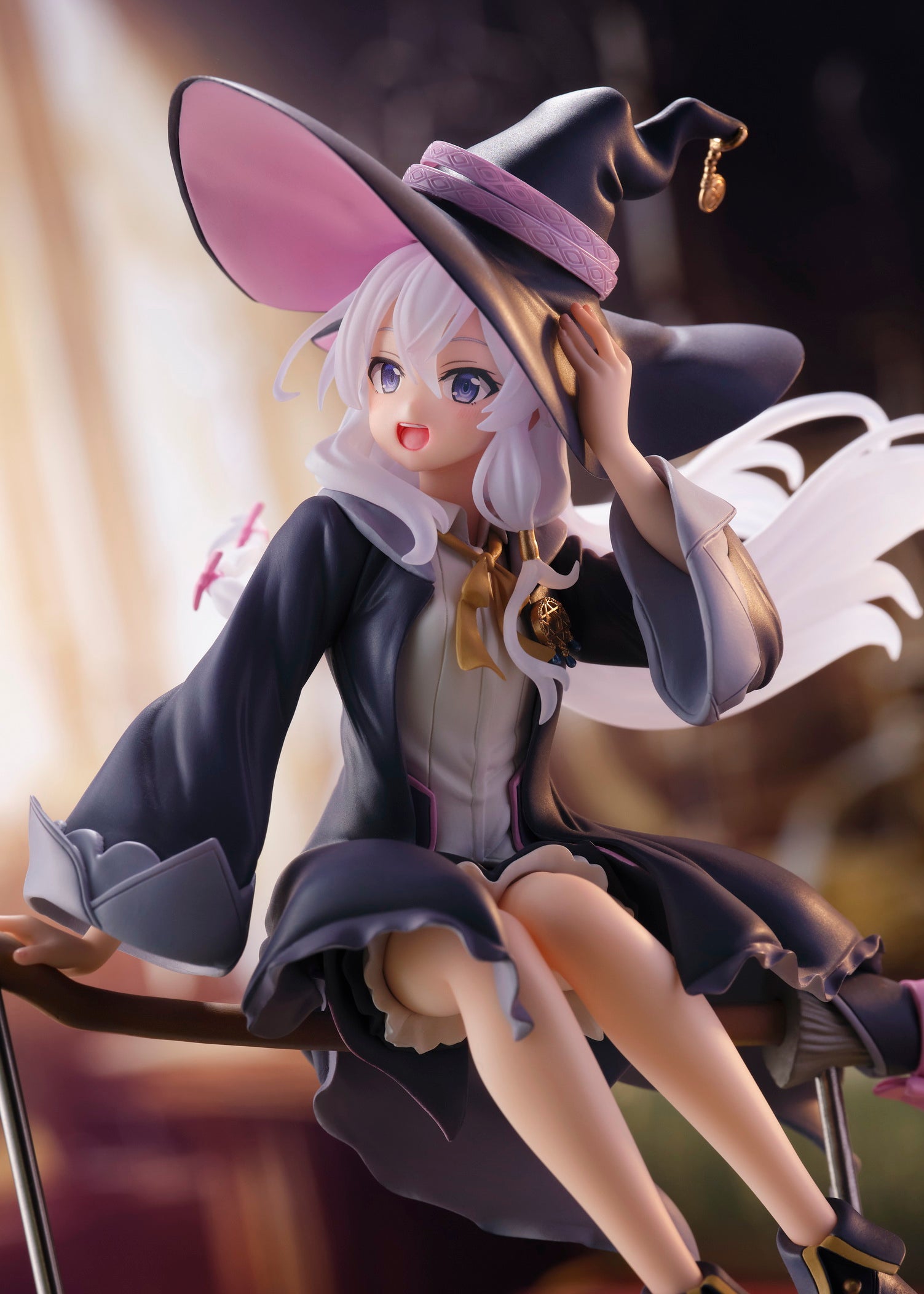 PRE-ORDER Wandering Witch: The Journey of Elaina AMP+ Figure - Elaina: Witch Dress Ver.
